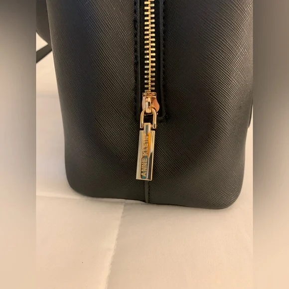 Anne Klein Black Shoulder Bag - Picture 13 of 13